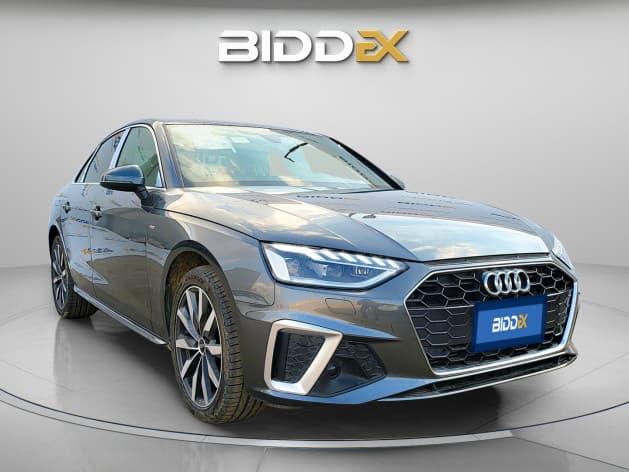 Audi A4 2024 اس لاين رمادي أوتوماتيك — جديدة
