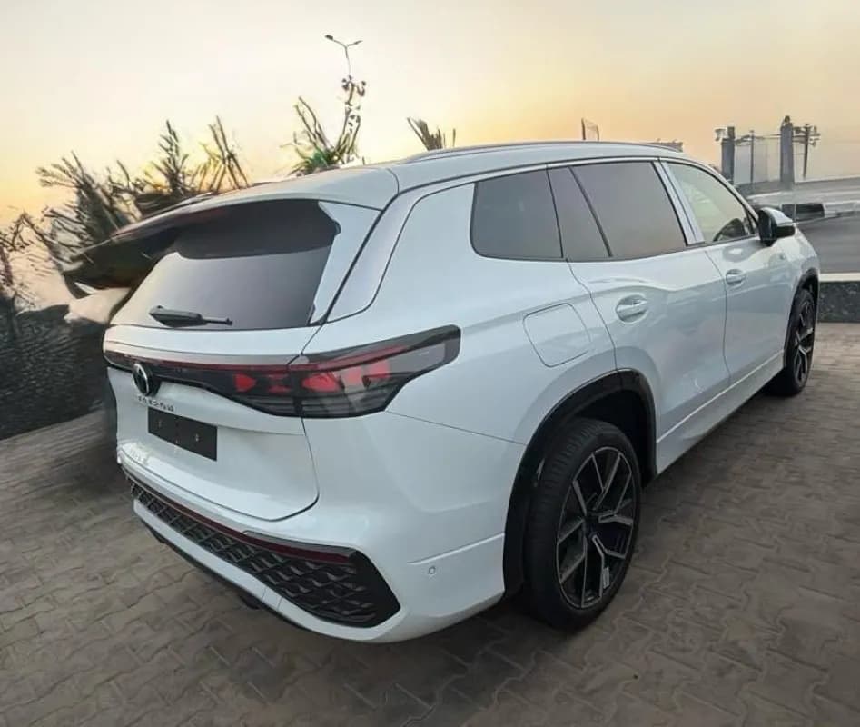 فولكس فاجن Tayron 2026 ار لاين أبيض أوتوماتيك — جديدة