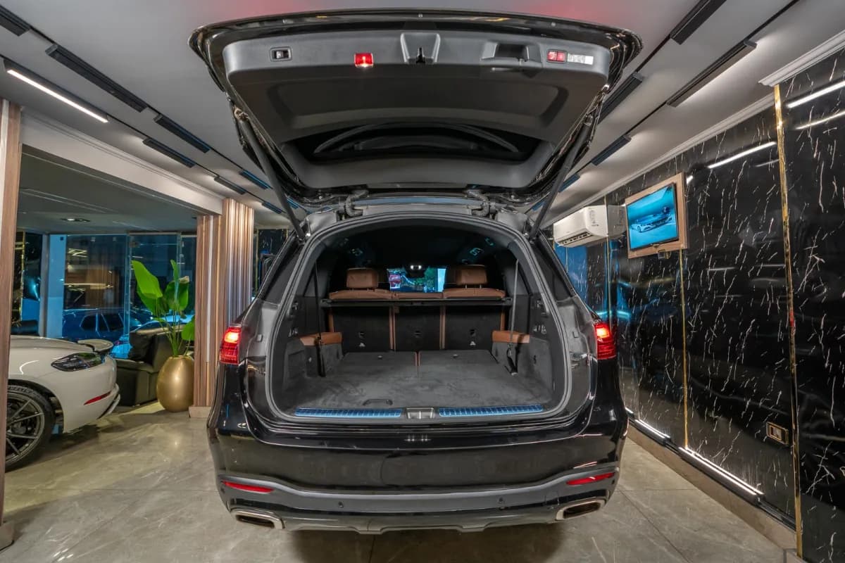 مرسيدس بنز GLS 580 2025 ايه ام جي أسود أوتوماتيك — مستعملة