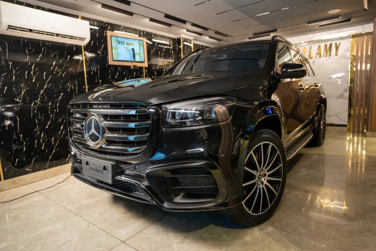مرسيدس بنز GLS 580 2025 ايه ام جي أسود أوتوماتيك — مستعملة