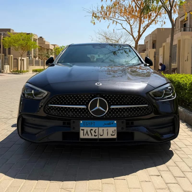 مرسيدس بنز C200 2023 ايه ام جي أسود أوتوماتيك — مستعملة