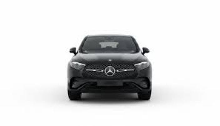 مرسيدس بنز GLC 300 2026 برميم بلس أسود أوتوماتيك — جديدة