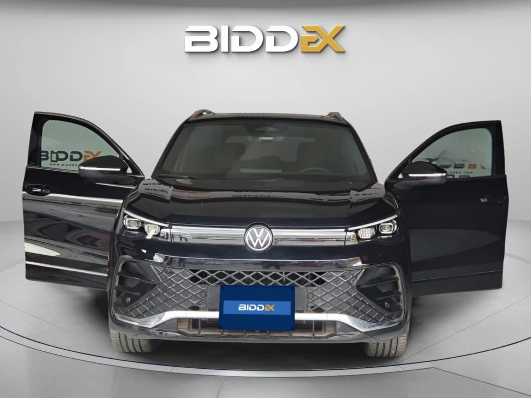 Volkswagen Tiguan 2024 R line Black Automatic — Used
