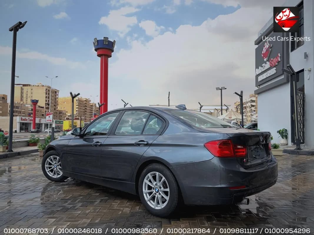 بي ام دبليو 316i 2015 اكسكلوسف رمادي أوتوماتيك — مستعملة
