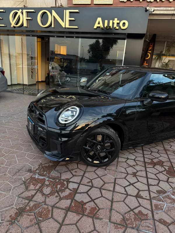 Mini Cooper 2026 Convertible Black Automatic — Used