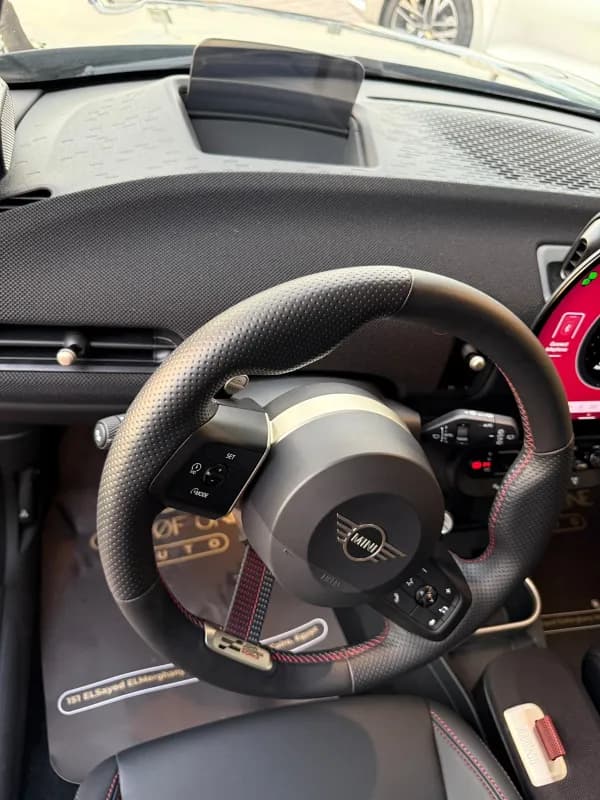 Mini Cooper 2026 Convertible Black Automatic — Used