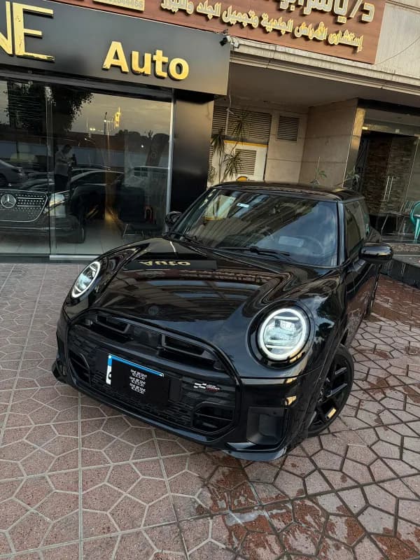 Mini Cooper 2026 Convertible Black Automatic — Used