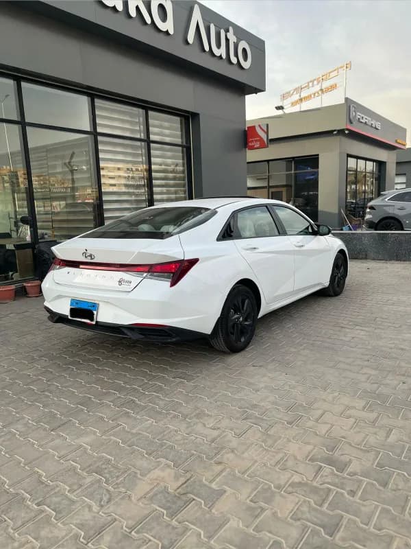 Hyundai Elantra CN7 2023 Black Diamond White Automatic — Used