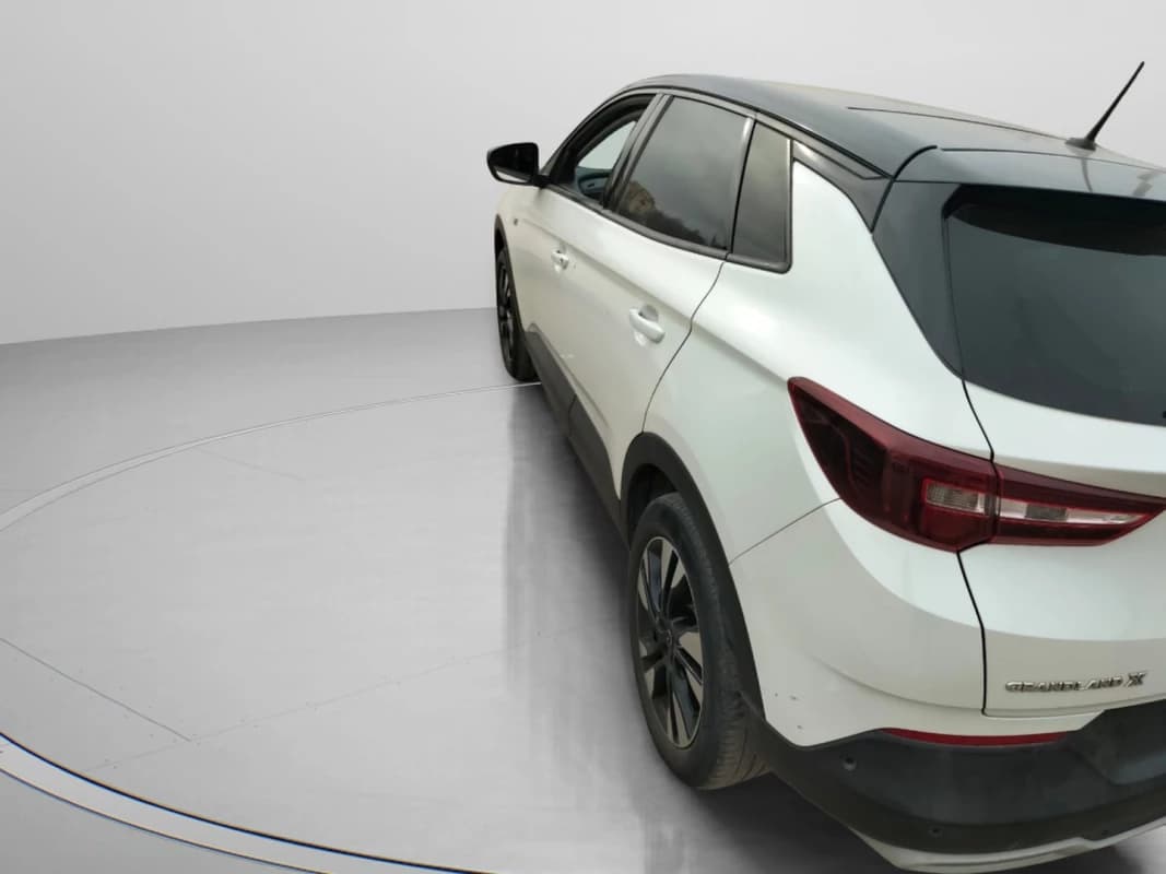 Opel Grand land 2022 Topline White Automatic — Used