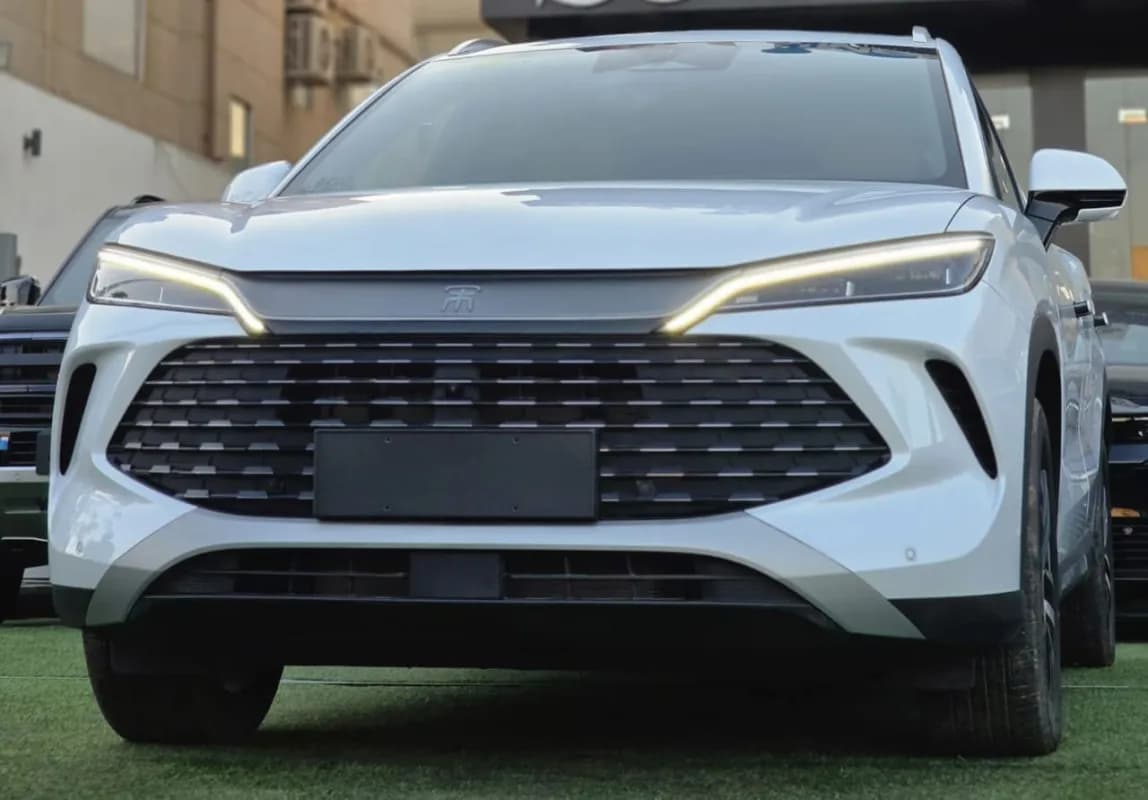 بي واي دي سونج ال 2026 دي ام اي أبيض أوتوماتيك — جديدة