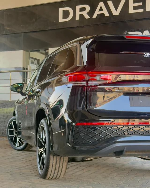 فولكس فاجن Tayron 2026 ار لاين أسود قابض مزدوج — جديدة