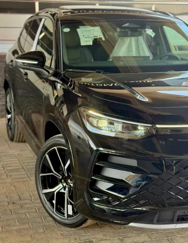 فولكس فاجن Tayron 2026 ار لاين أسود قابض مزدوج — جديدة