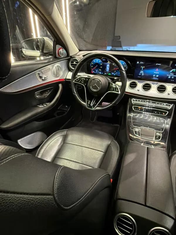 مرسيدس بنز E300 2021 اكسيكلوزيف برونزي أوتوماتيك — مستعملة