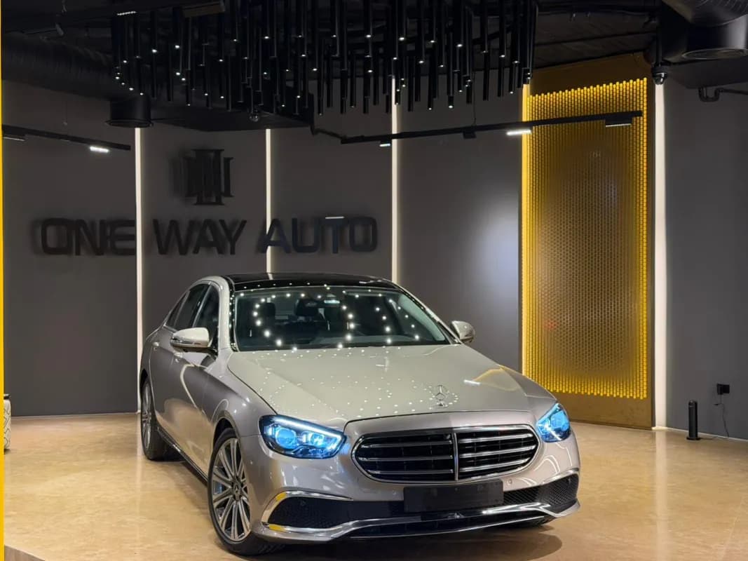 مرسيدس بنز E300 2021 اكسيكلوزيف برونزي أوتوماتيك — مستعملة