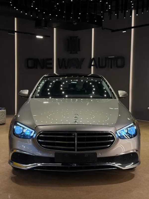 مرسيدس بنز E300 2021 اكسيكلوزيف برونزي أوتوماتيك — مستعملة