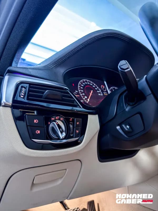 بي ام دبليو 520i 2019 لاكشري رمادي أوتوماتيك — مستعملة