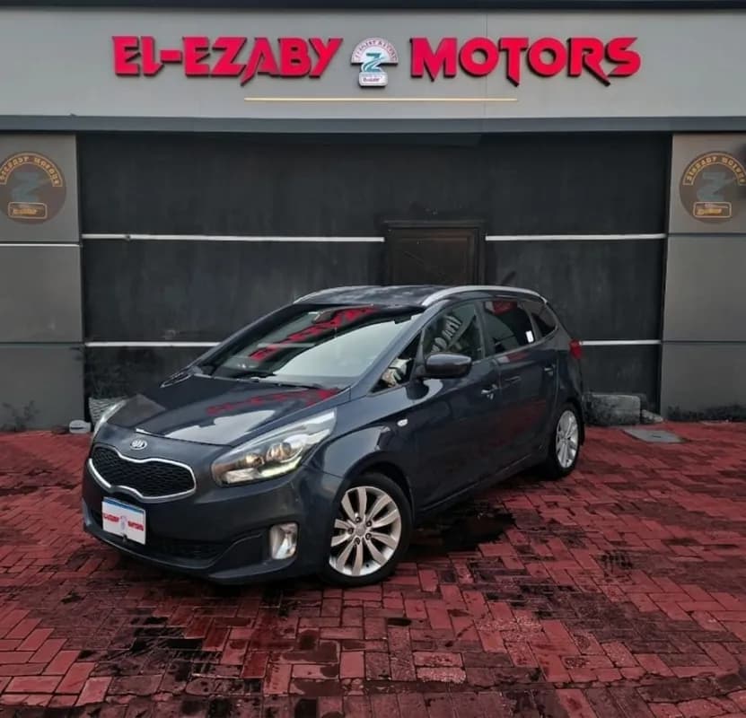 Kia Carens 2015 Prestige Petroleum Automatic — Used