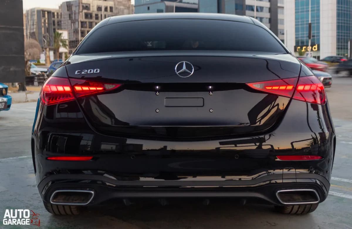 مرسيدس بنز C200 2026 ايه ام جي أسود أوتوماتيك — جديدة