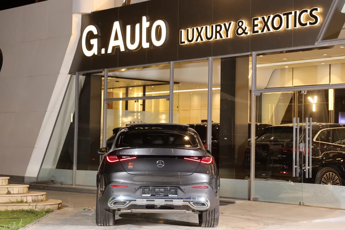 مرسيدس بنز GLC 300 2026 برميم بلس رمادي أوتوماتيك — جديدة