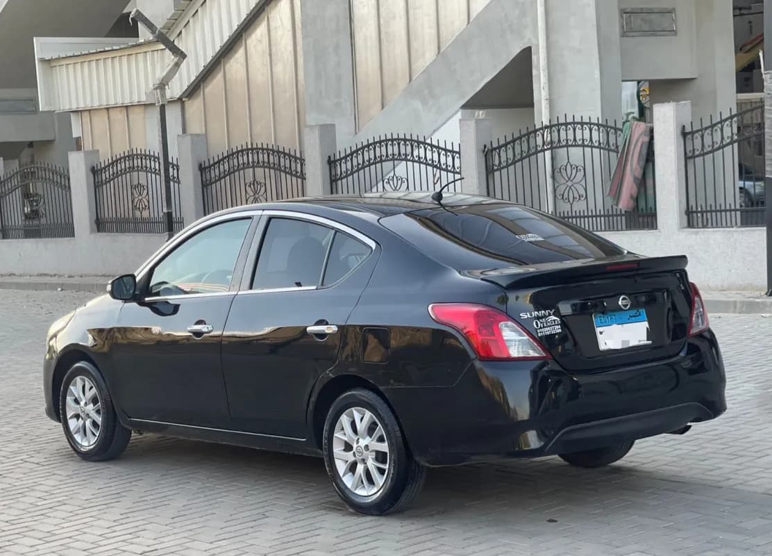 Nissan Sunny 2021 2nd Category Black Automatic — Used