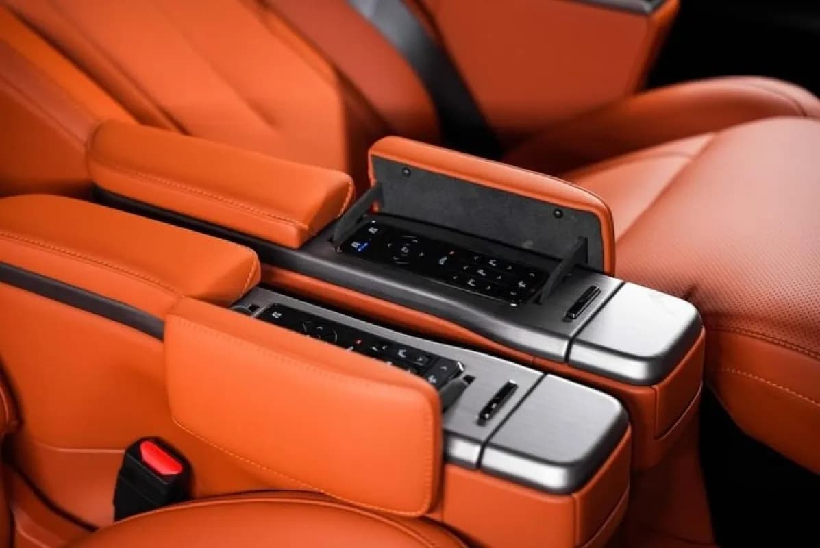 Rox 01 2026 Aviation 6 Seat Black Automatic — New