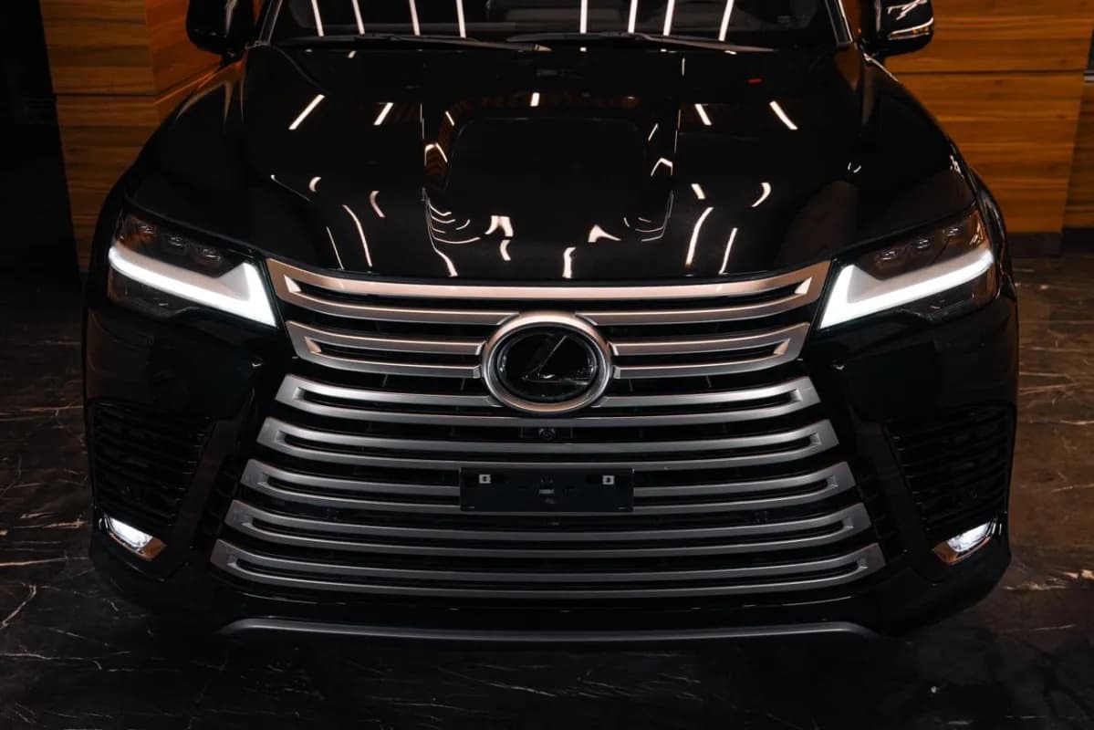 Lexus LX600 2026 Premium Black Automatic — New