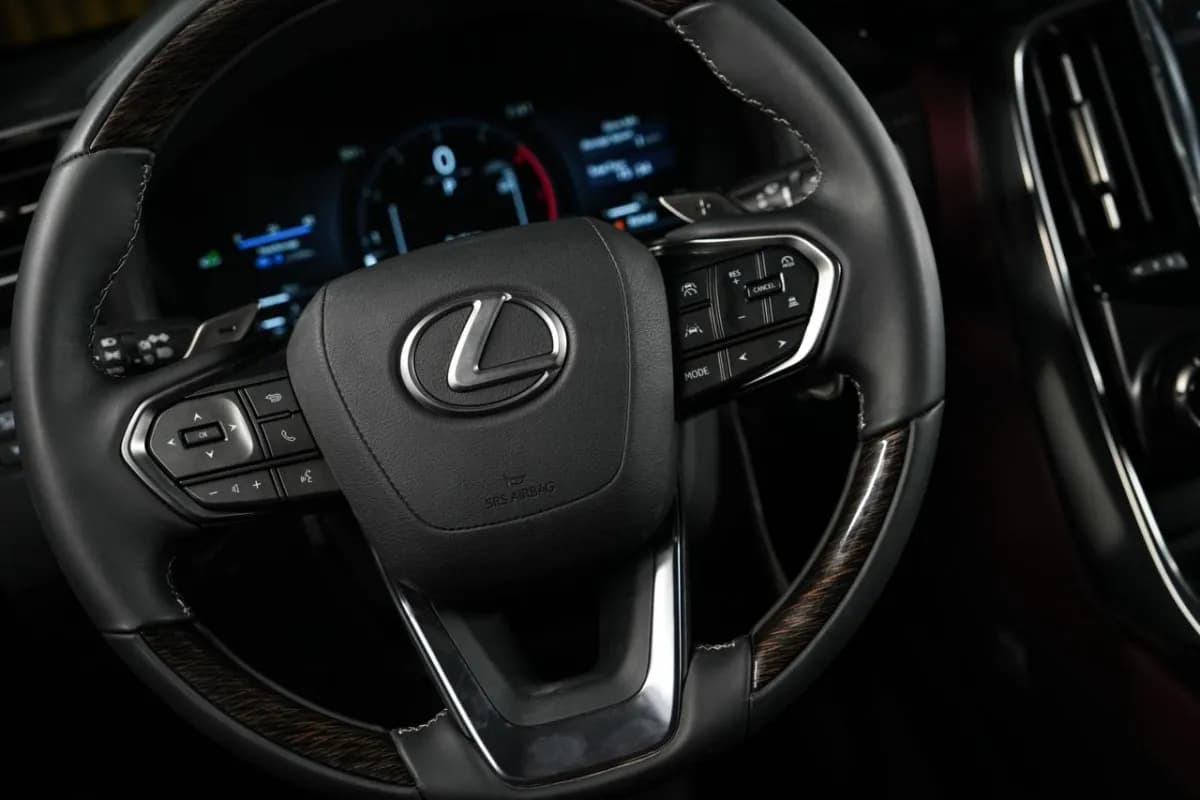 Lexus LX600 2026 Premium Black Automatic — New