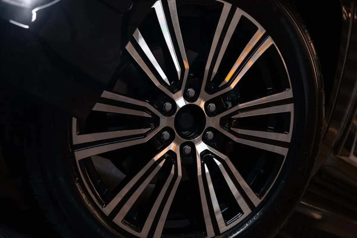 Lexus LX600 2026 Premium Black Automatic — New