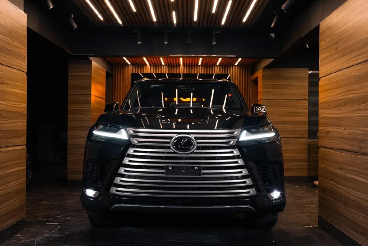 Lexus LX600 2026 Premium Black Automatic — New
