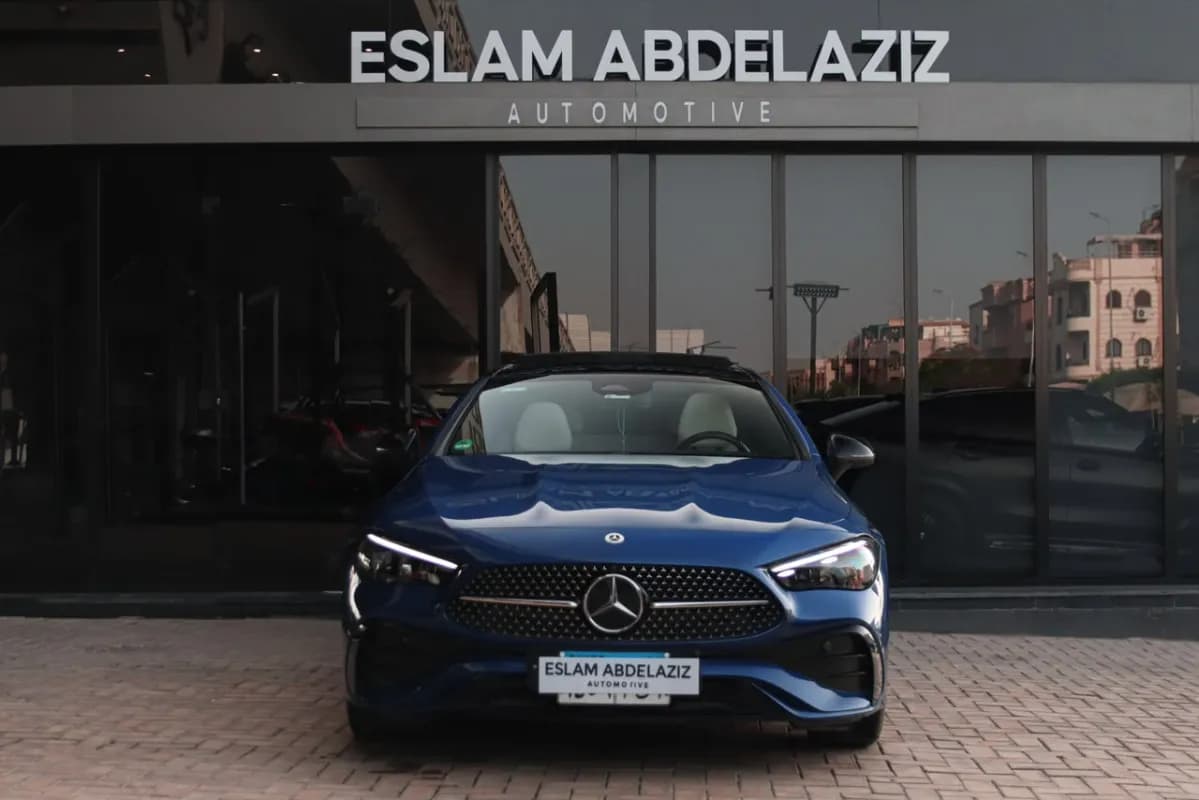 مرسيدس بنز CLE200 2024 ايه ام جي أزرق أوتوماتيك — مستعملة
