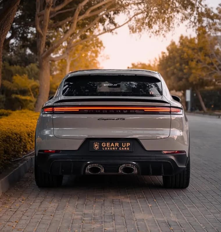 بورش كيان جي تي اس 2025 جي تي اس أبيض أوتوماتيك — جديدة