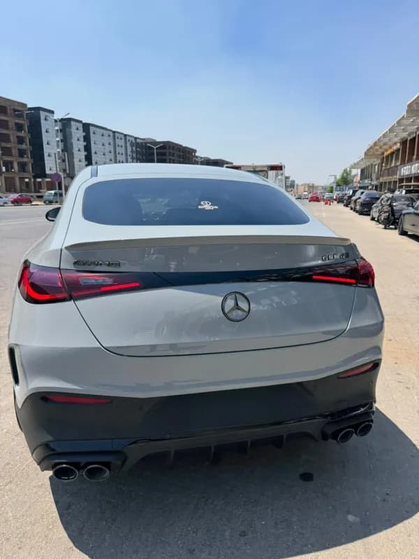 مرسيدس بنز GLC 43 2025 ايه ام جي رمادي ناردو أوتوماتيك — مستعملة