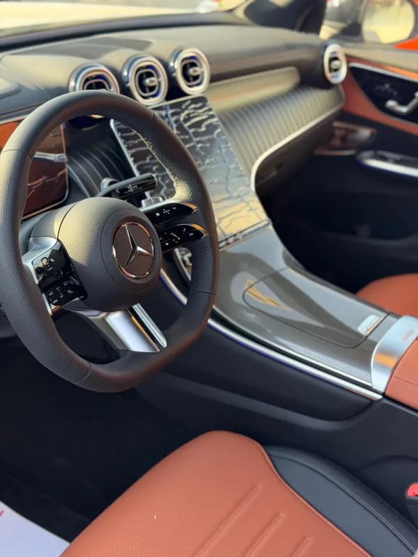 مرسيدس بنز GLC 300 2024 ايه ام جي أبيض أوتوماتيك — جديدة