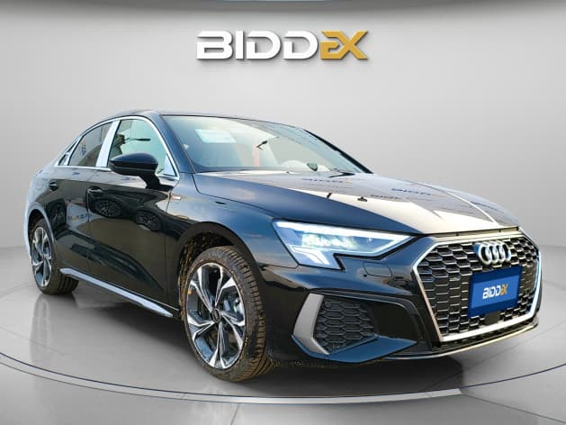 Audi A3 2024 اس لاين أسود أوتوماتيك — جديدة - 1