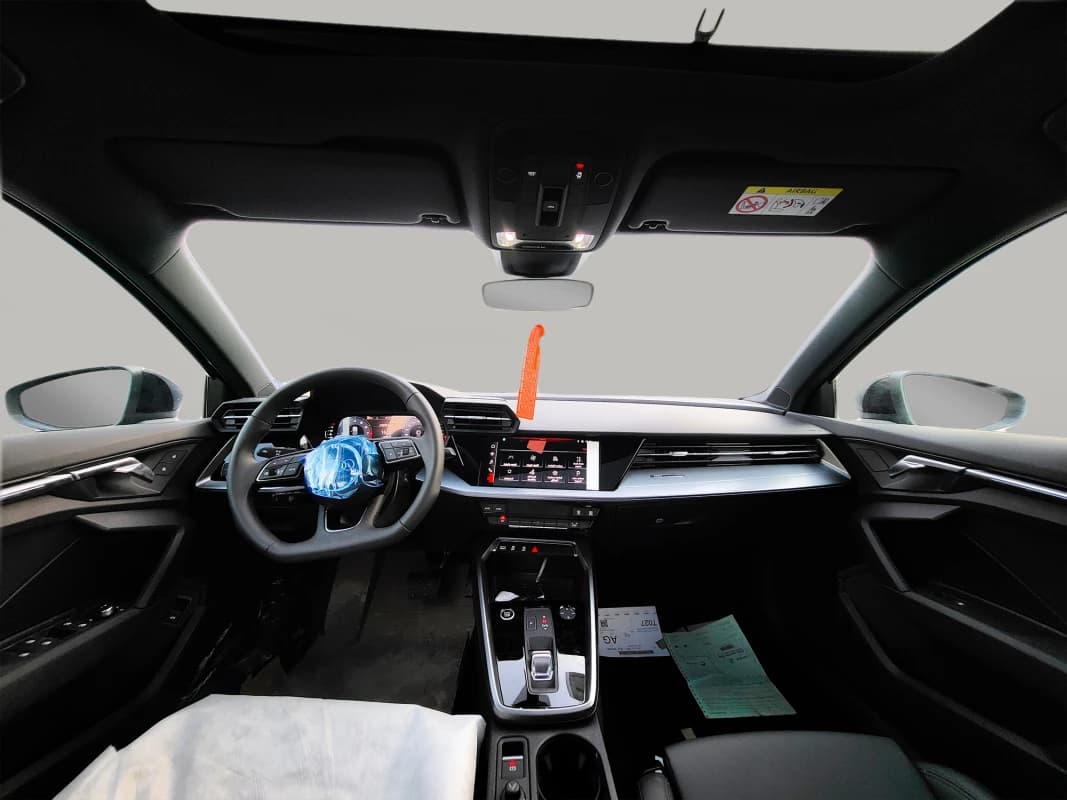 Audi A3 2024 اس لاين أسود أوتوماتيك — جديدة