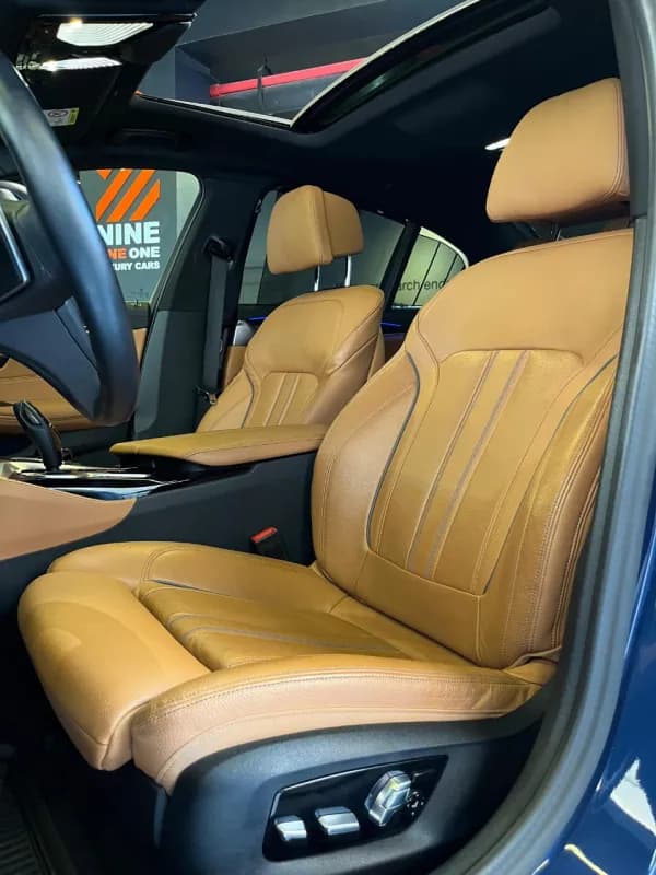بي ام دبليو 530i 2023 لاكشري أزرق الداكن أوتوماتيك — مستعملة