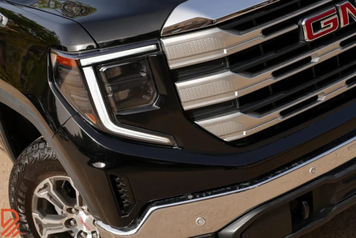 GMC Sierra 2025 SLE Black Automatic — New