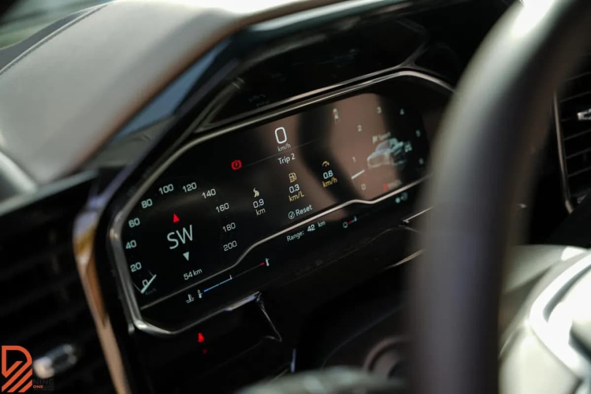 GMC Sierra 2025 SLE Black Automatic — New