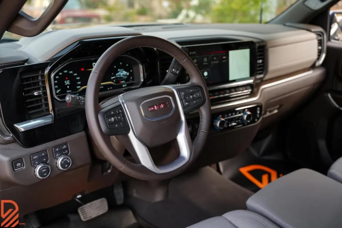 GMC Sierra 2025 SLE Black Automatic — New