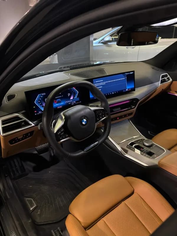 BMW 320i 2026 Luxury Line Black Automatic — Used