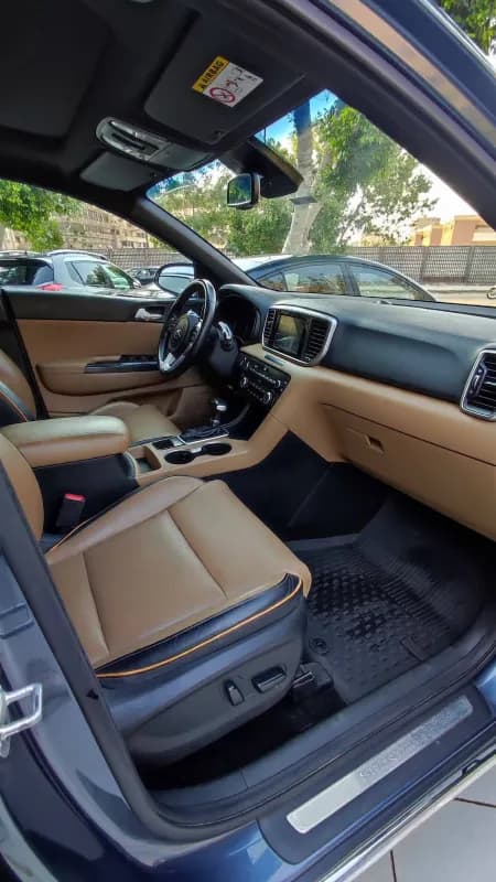 Kia Sportage 2019 topline Dark Blue Automatic — Used