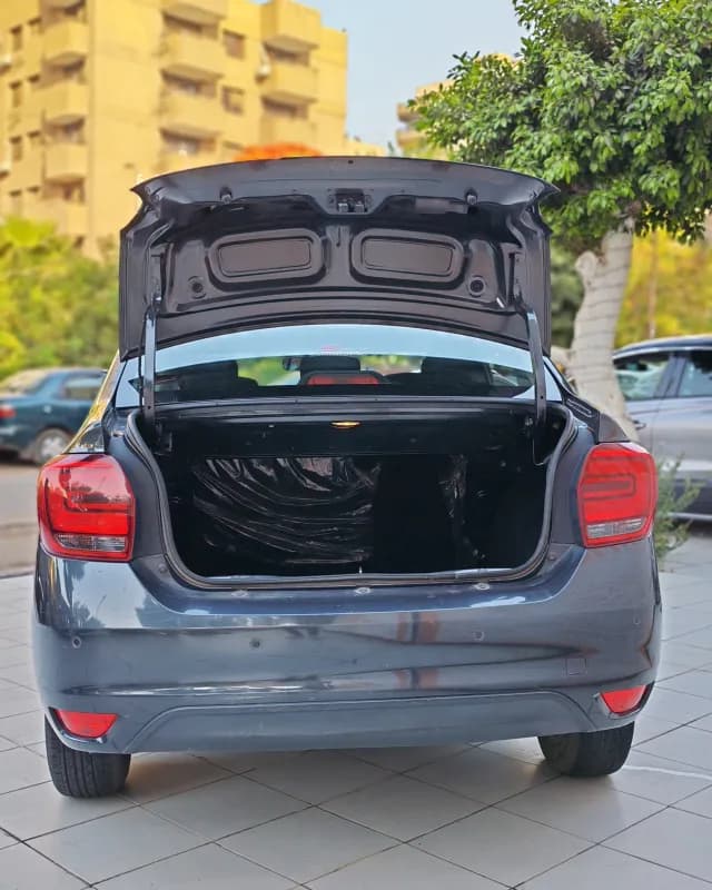Renault Logan 2020 Highline Black Automatic — Used