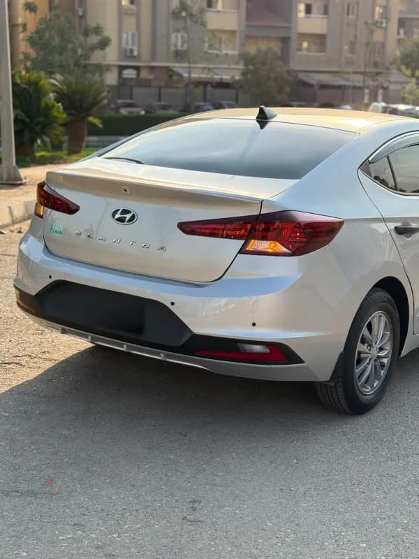 Hyundai Elantra AD 2025 Modern Silver Automatic — Used