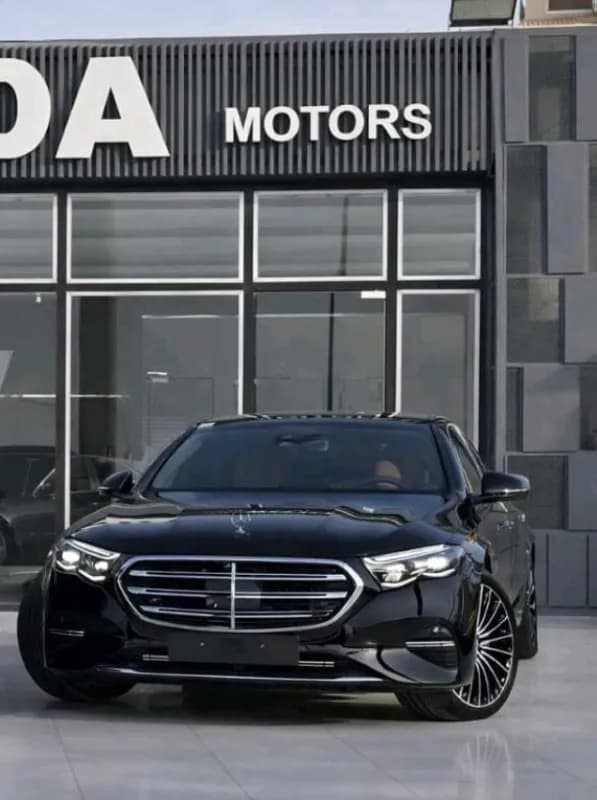 مرسيدس بنز E200 2026 اكسكلوسيف أسود أوتوماتيك — جديدة