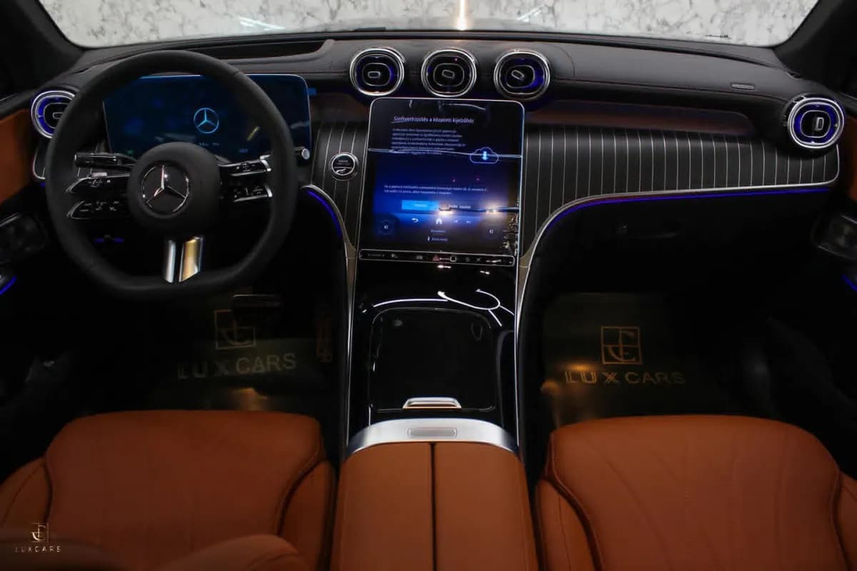 مرسيدس بنز GLC 300 2026 اي ام جي كوبيه رمادي أوتوماتيك — جديدة