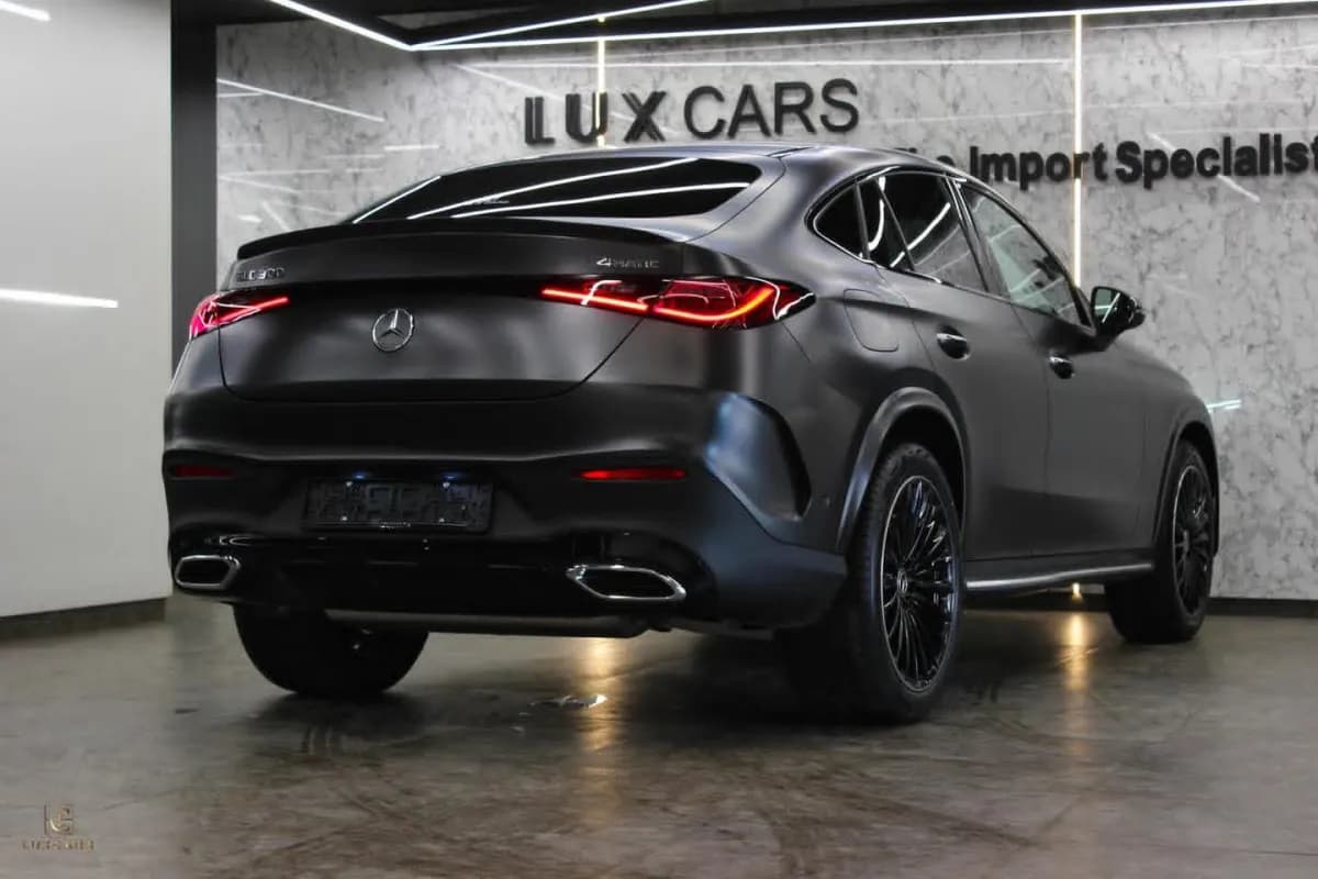 مرسيدس بنز GLC 300 2026 اي ام جي كوبيه رمادي أوتوماتيك — جديدة