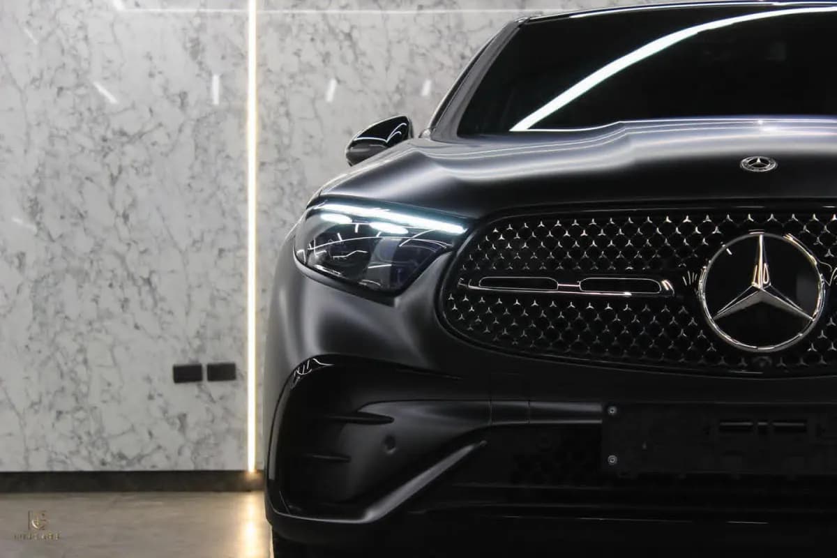 مرسيدس بنز GLC 300 2026 اي ام جي كوبيه رمادي أوتوماتيك — جديدة