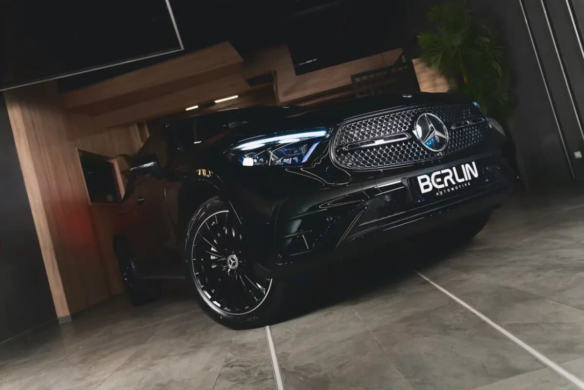 مرسيدس بنز GLC 300 2026 برميم بلس أسود أوتوماتيك — جديدة