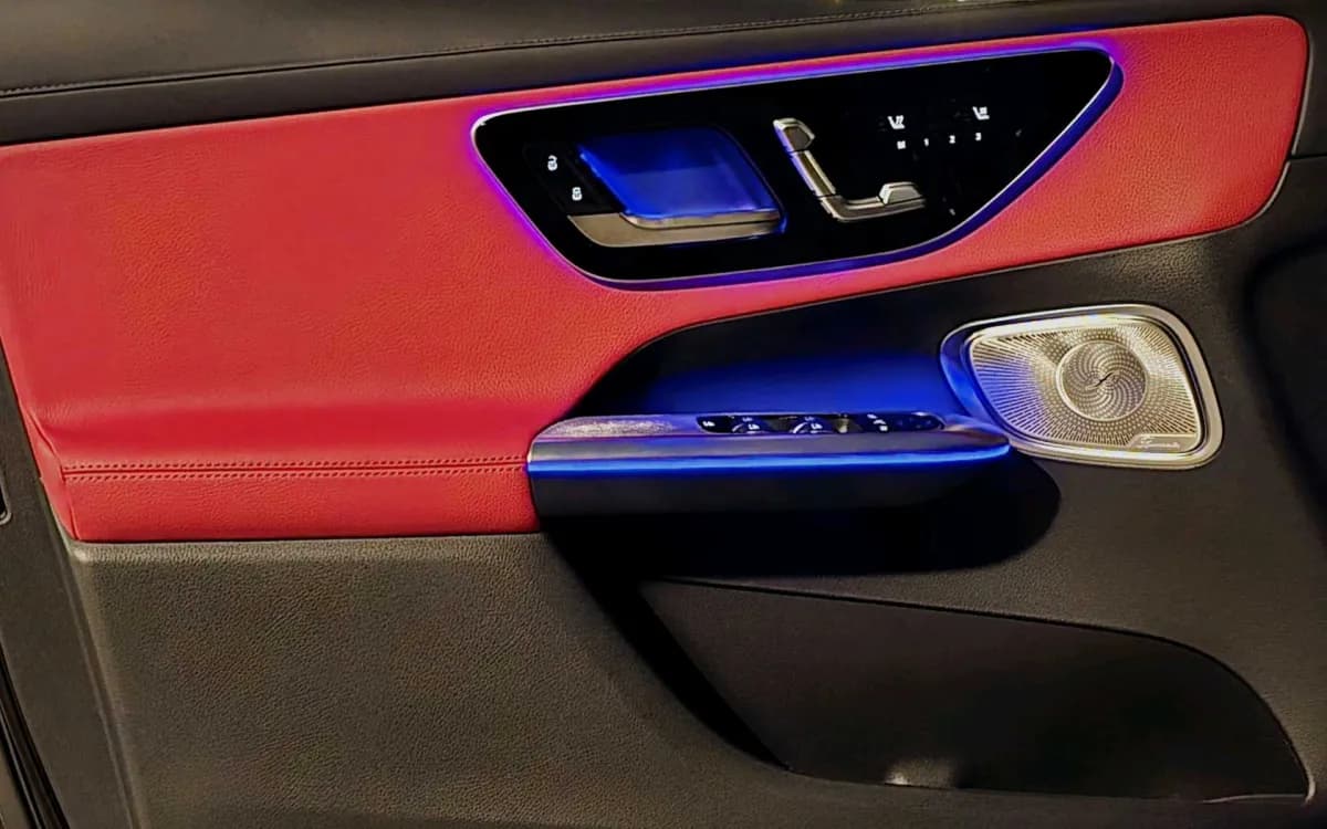 مرسيدس بنز GLC 300 2026 ايه ام جي أسود أوتوماتيك — جديدة