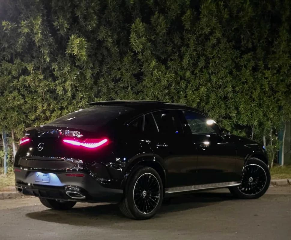 مرسيدس بنز GLC 300 2026 ايه ام جي أسود أوتوماتيك — جديدة